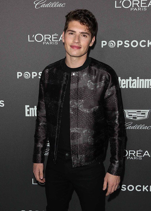11266534 6833977 Gregg Sulkin a 26 year old British actor who starred alongside M a 3 1553169369623