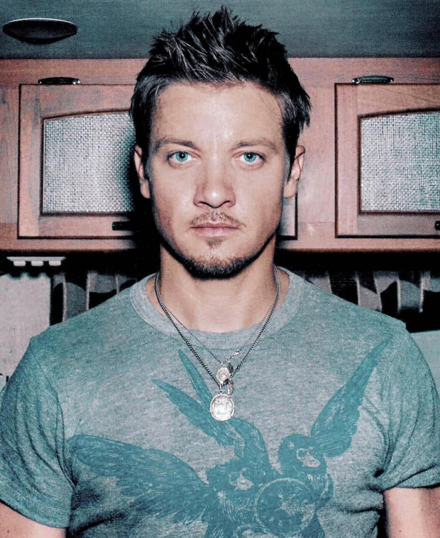 renner4real 51413998 2245152435696285 5992140039513177761 n