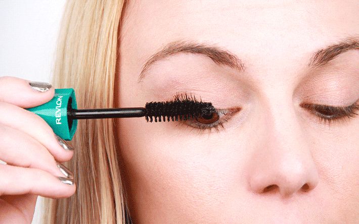 how to apply mascara two mascaras
