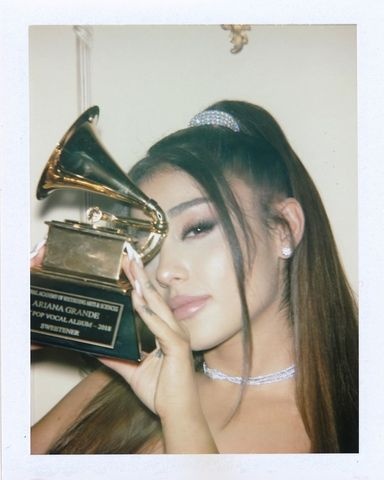 arianagrande 65771024 417042558892606 5993806601439544601 n