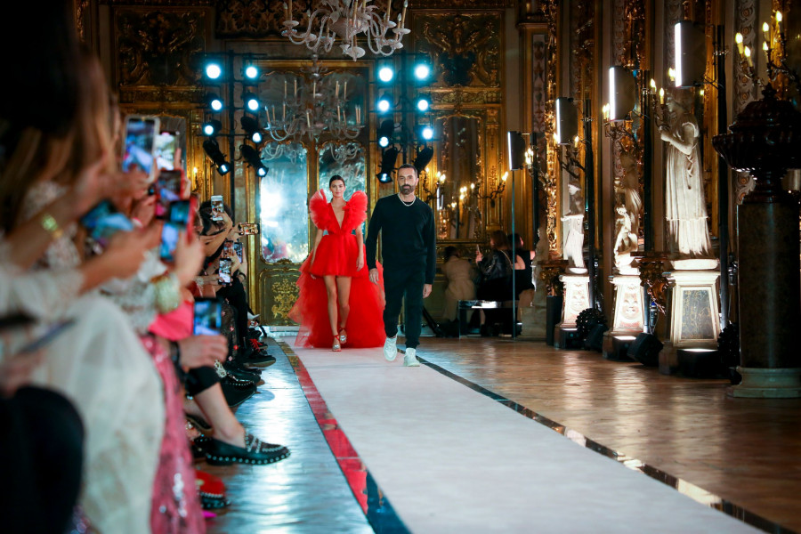 GBVxHM Kendal Giambattista