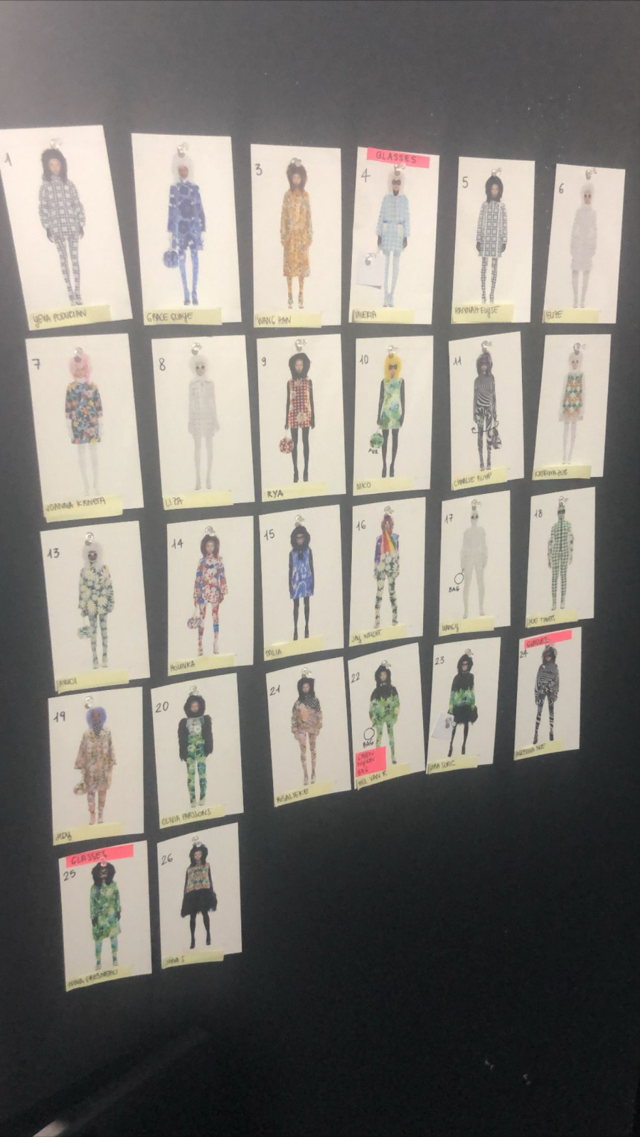 71161120 1256 418F 9BEF 378B875E3020