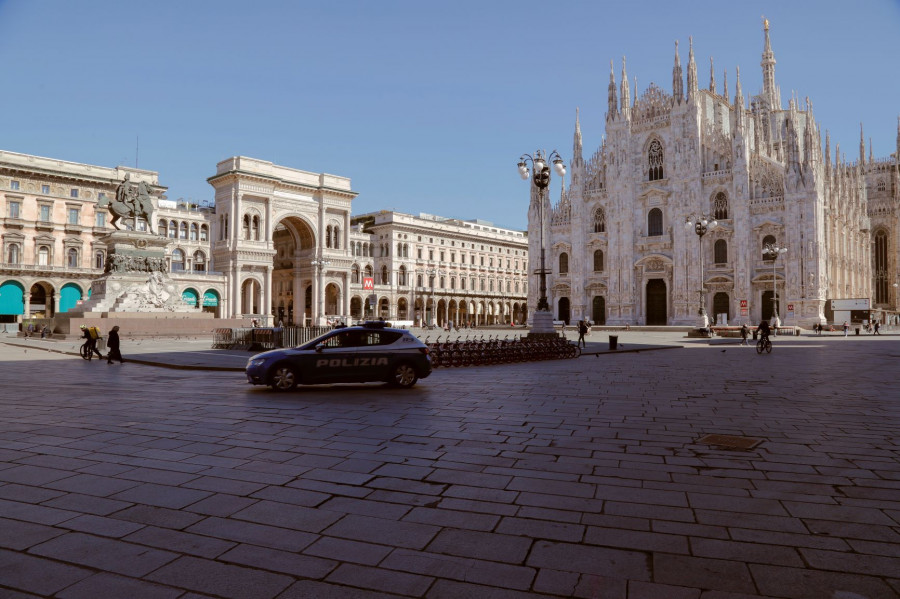 milano fwto eswteriki