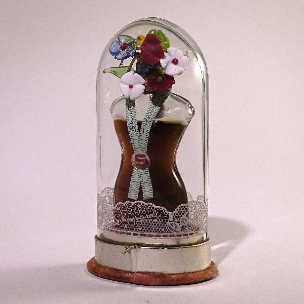 Shocking by Schiaparelli 