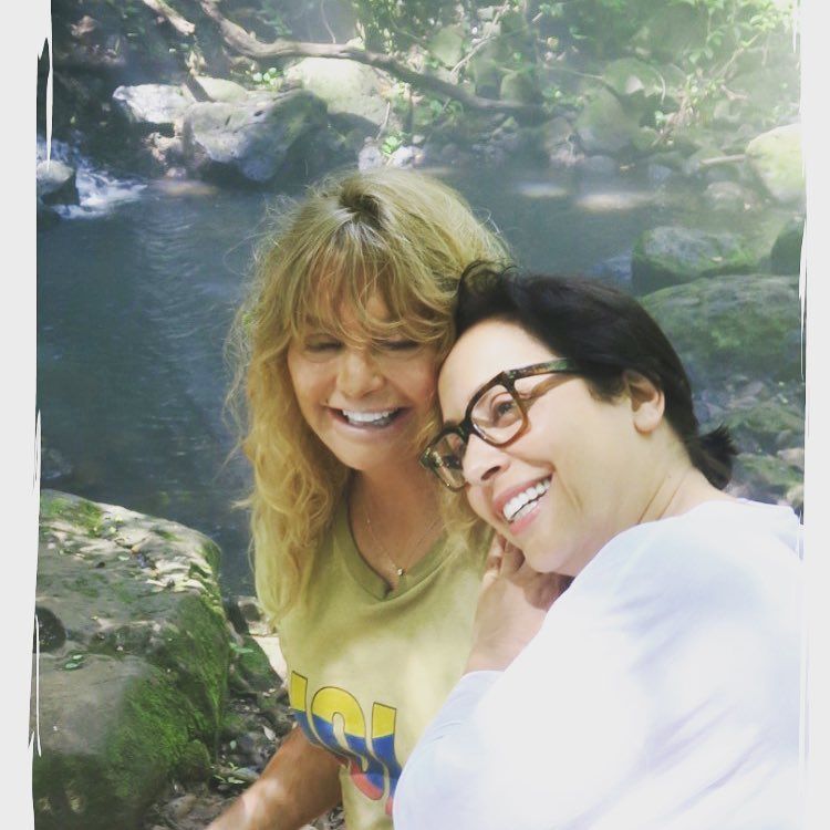 angela levin apokleistiki sinentefksi2