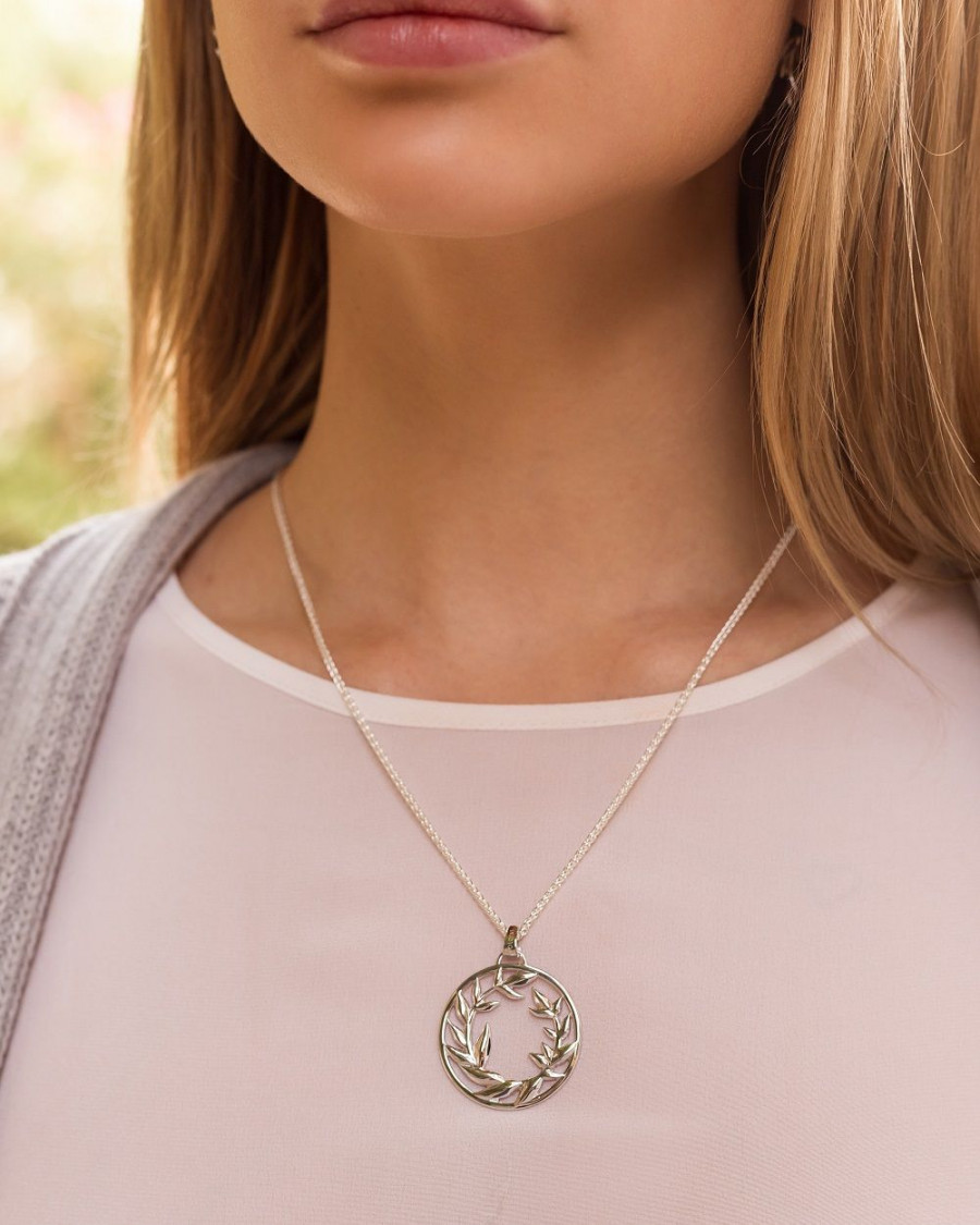 zolotas kolie daphne gouri