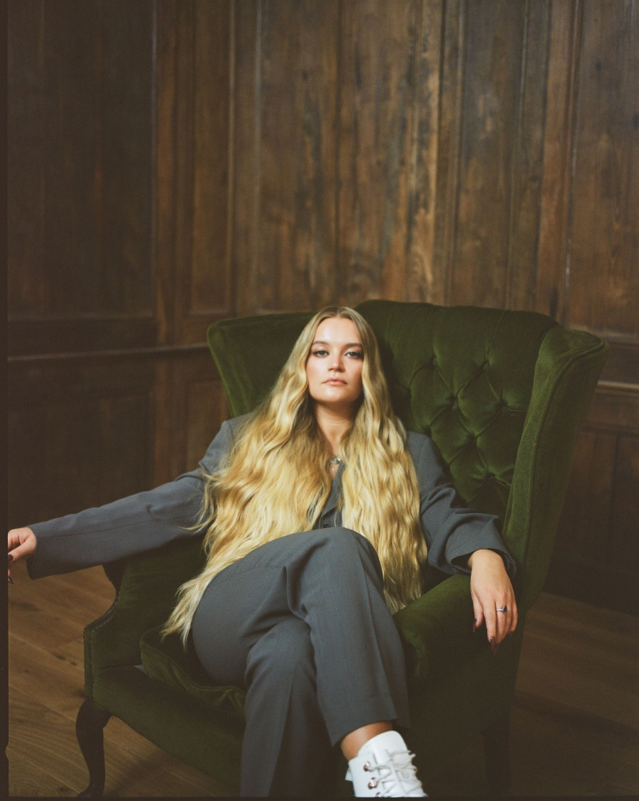 Charlotte Jane5 by Lennon Gregory