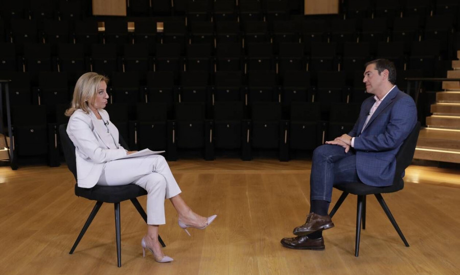 sinedefxi tsipra tremi