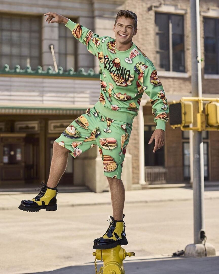 miouzikal_jeremy_scott_moschino15.jpg