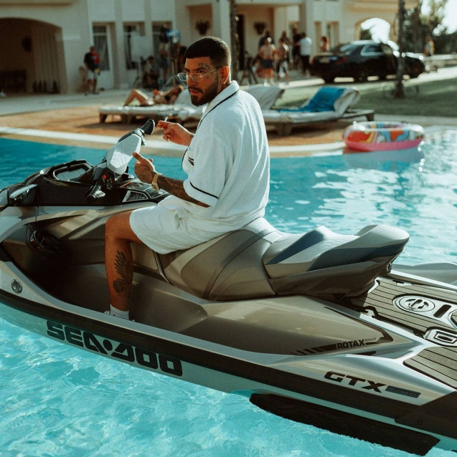 SNIK WET Video Clip 2