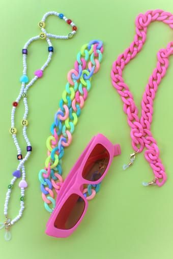 sisterhoodk sunglasseschain glassesaccessories 340x.progressive