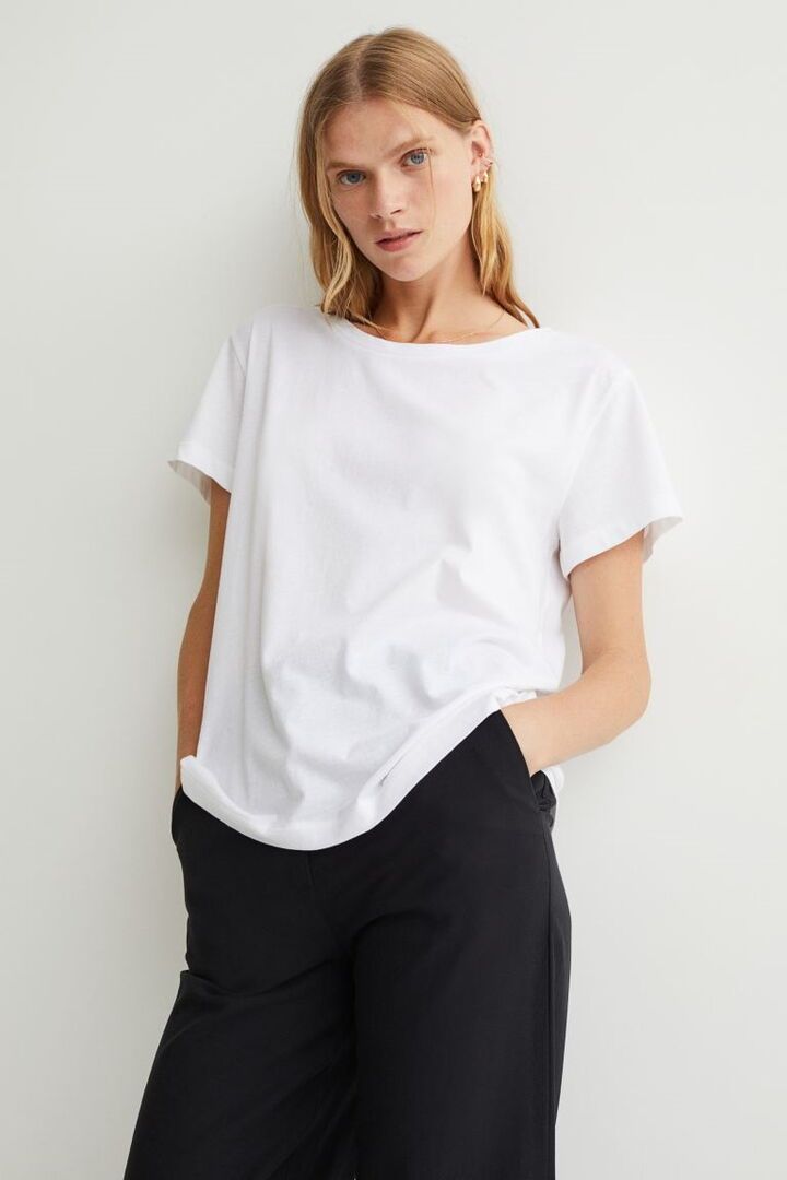 white tshirta