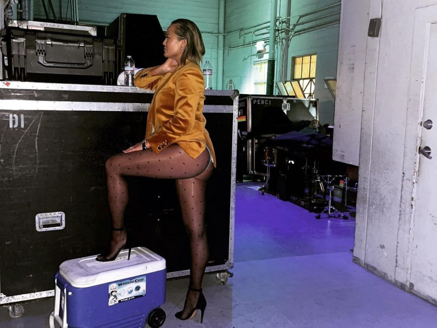 afeleies gigi hadid3