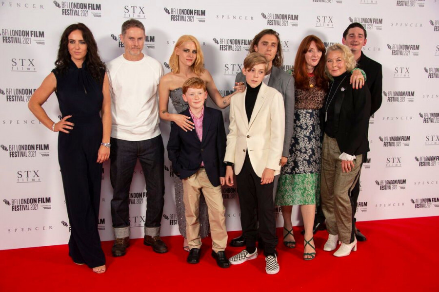 kristen stewart spencer premiere4