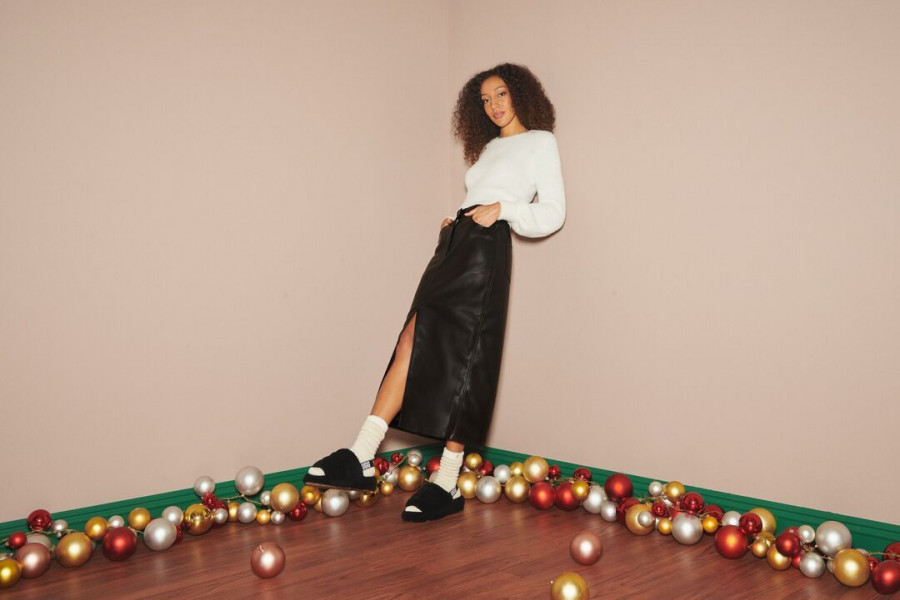 LARGE H21 W FLUFF YEAH 1095119 BLK JOSEPHINE SPARKLE SOCK 1121874 WGL SC H