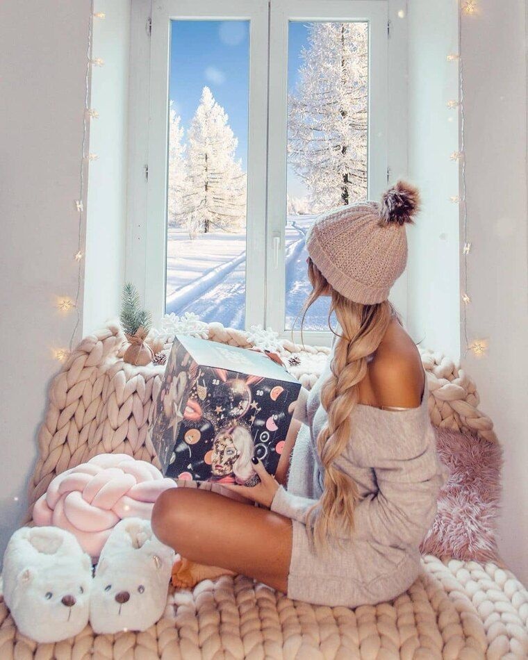 xristougenniatika stolidia