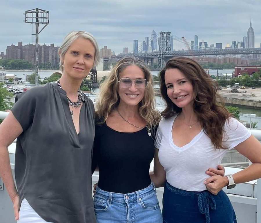 and just like that sarah jessica parker 2