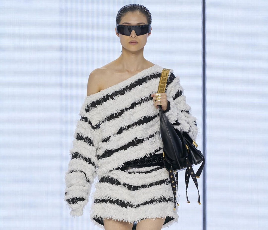 Balmain_S22_sillogi.jpg