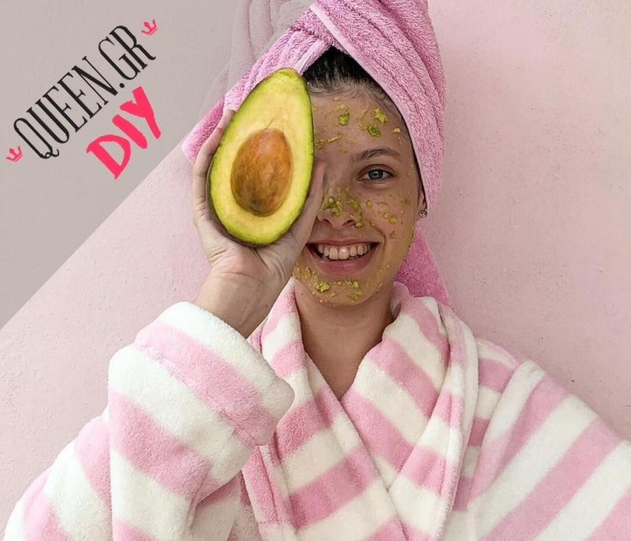 diy maska avocado