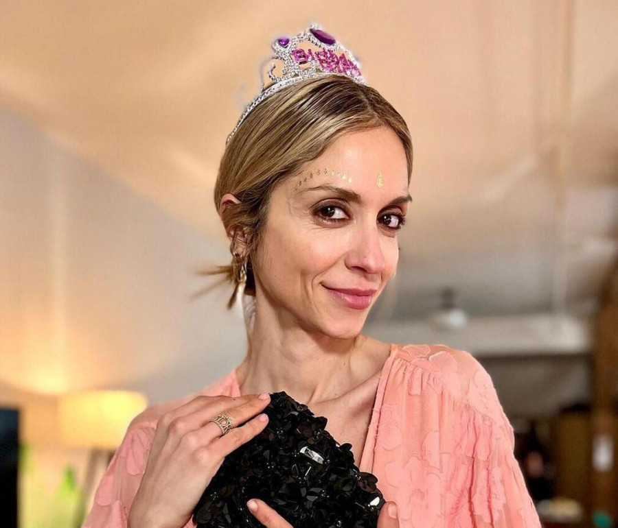 sofia karvela genethlia 1