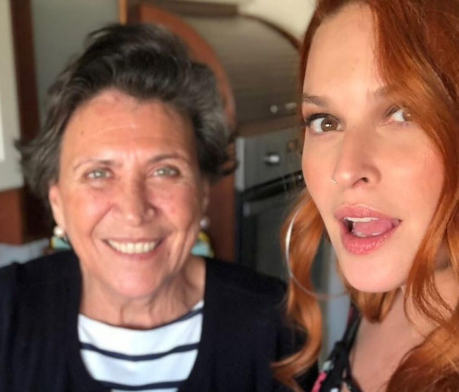 sissy xristidou mama 2