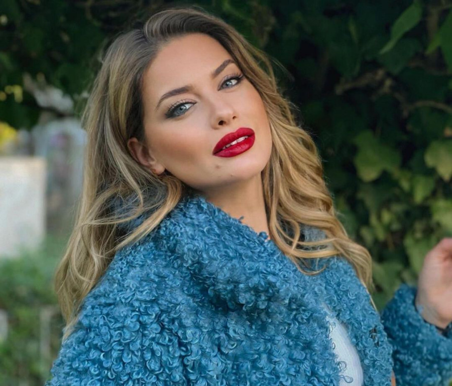 dora makrygianni kragion