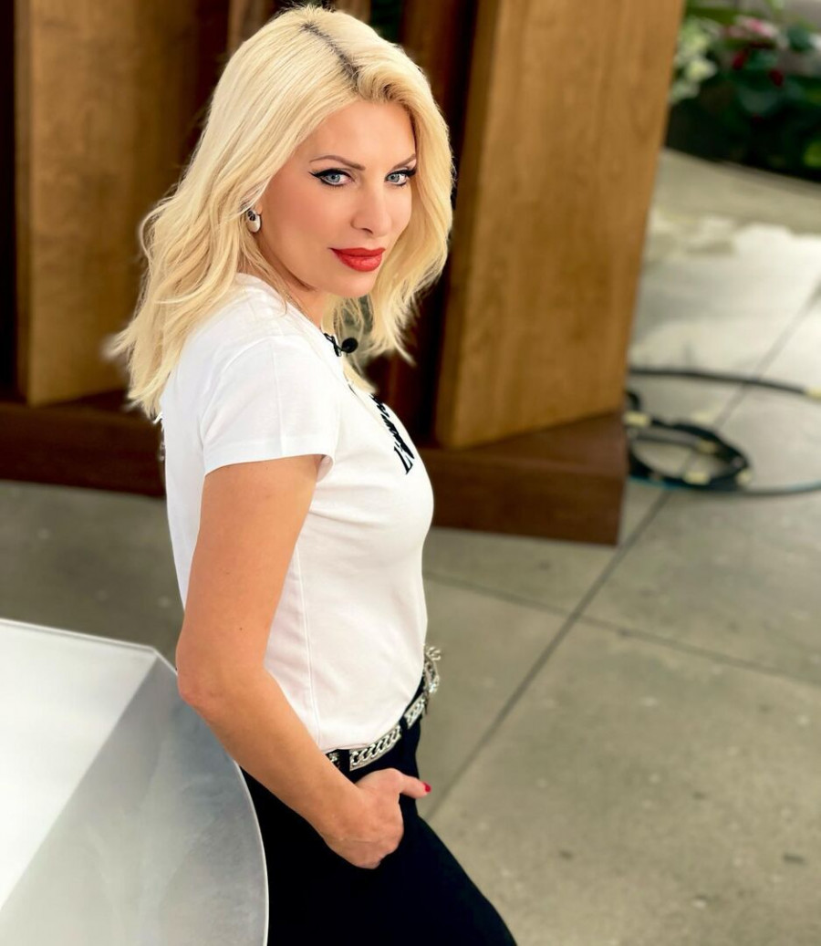 menegaki tshirt2 copy