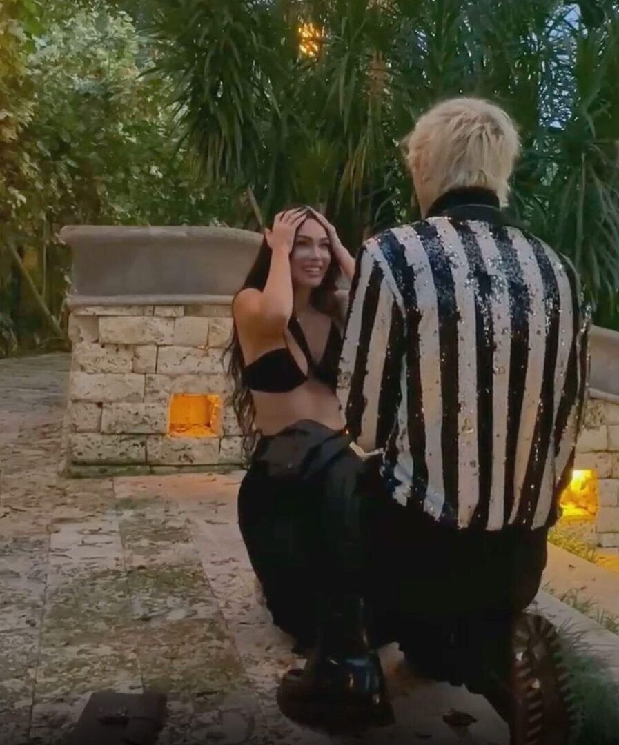 meghan fox arrabonas 1