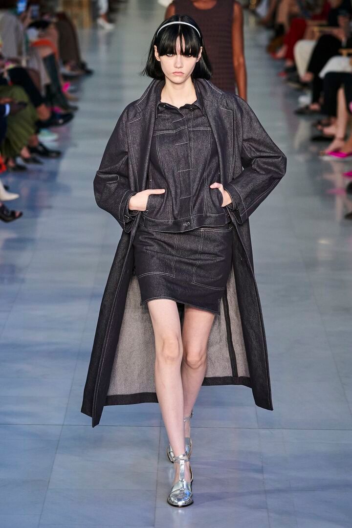 Max Mara S22