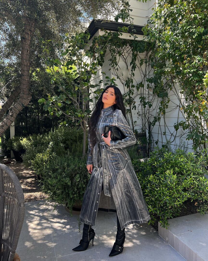 kyliejenner gothic 3