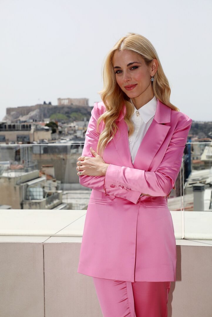 doukissa pink sandals