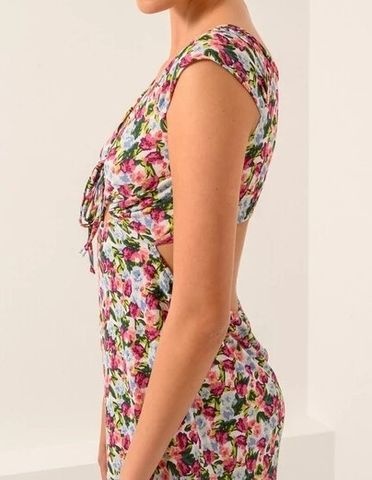 PINKWOMAN FLORALFOREMA copy