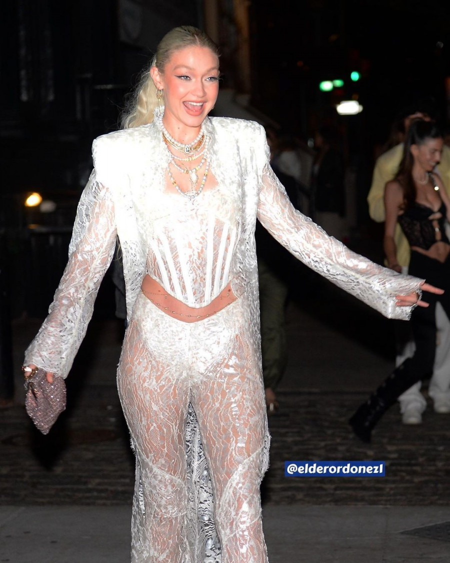 gigi-hadid-birthday-look-1.jpg