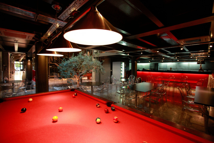 CAFE-POOL-TABLE.jpg