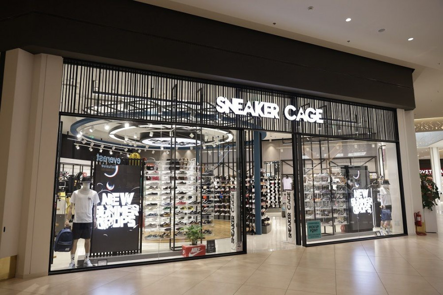 sneaker-cage-(2).jpg
