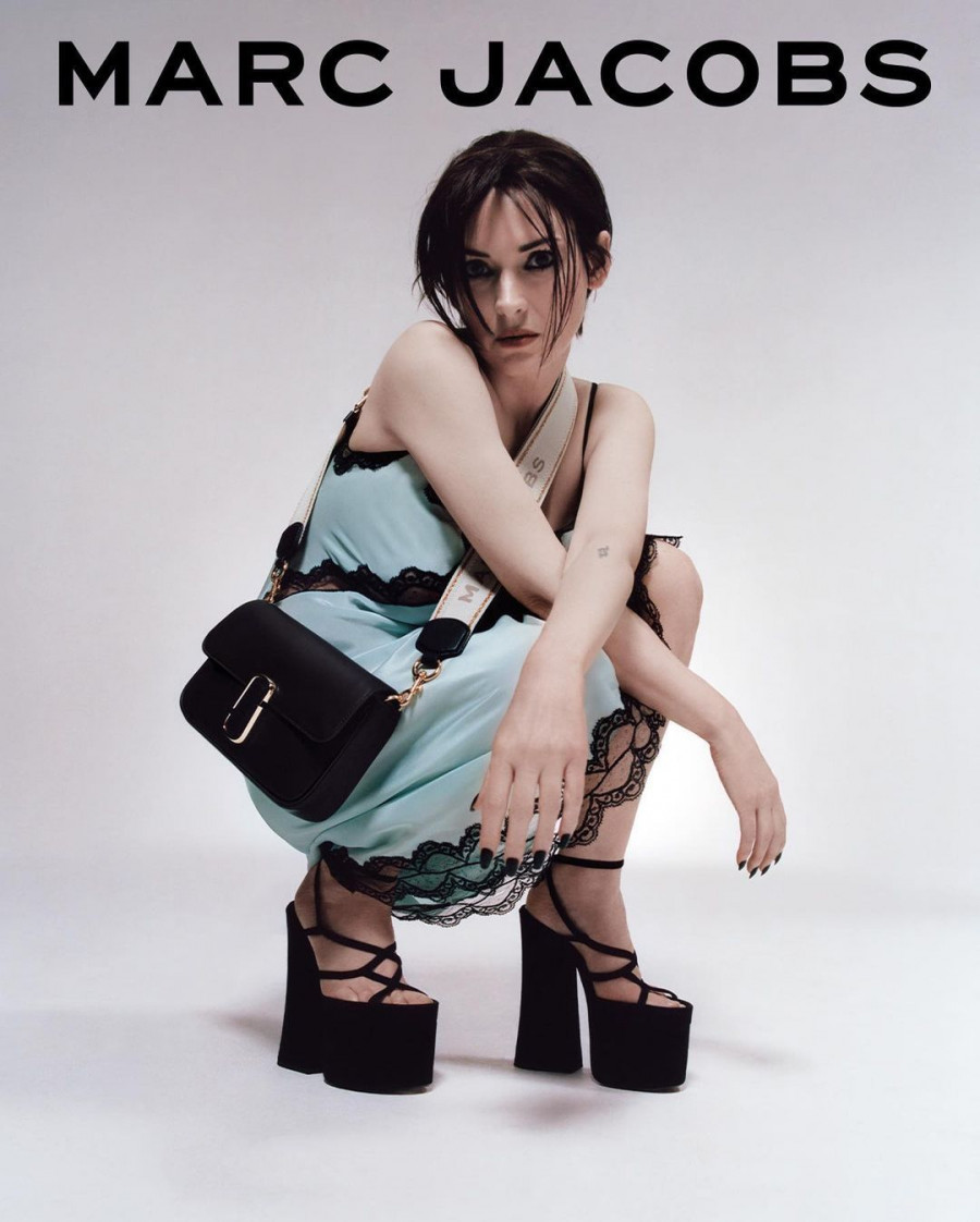 winona-ryder-for-marc-jacobs-(3).jpg
