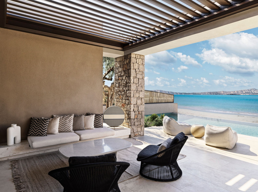 W-Costa-Navarino_Beachfront-pool-villa.jpg