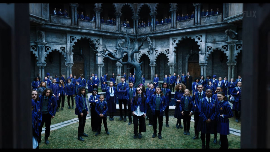 wednesday netflix nevermore academy4