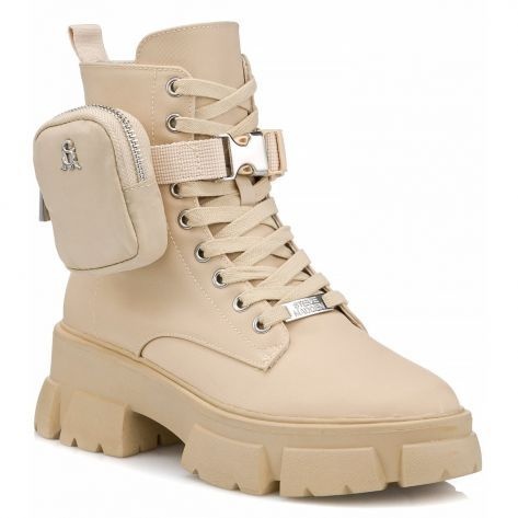 new fw 21 22 stevemadden 12 11 2021 169