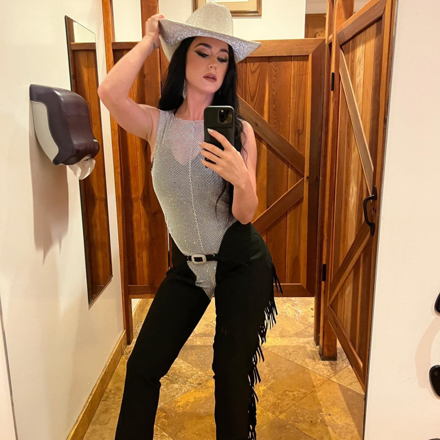 katy_perry_cowgirl-(4).jpg