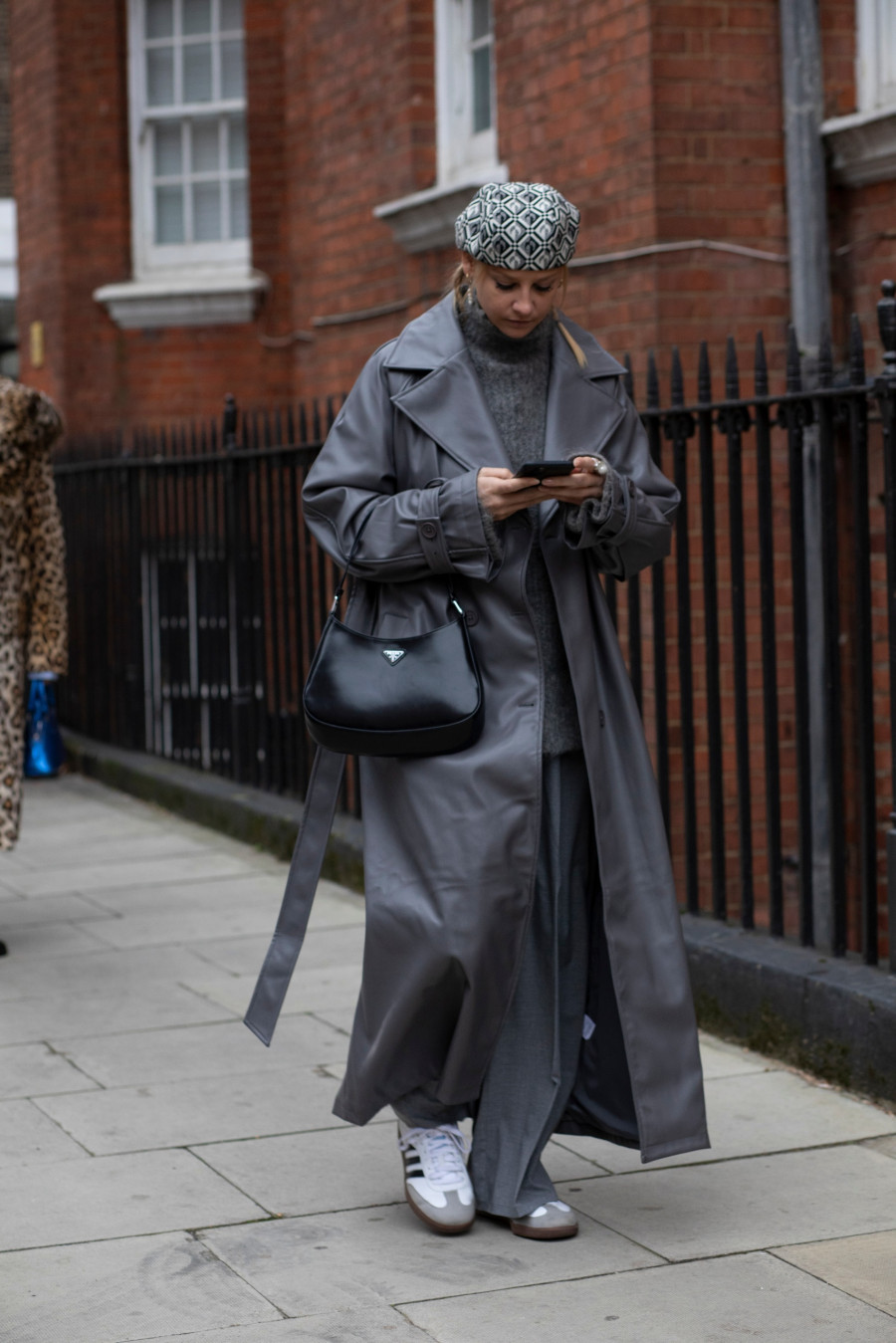 grey_lfw-(7).jpg
