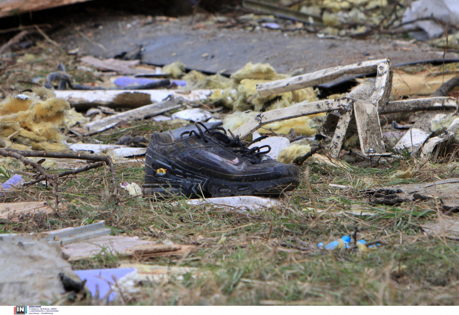 ÓÕÍÅÑÃÅÉÁ ÄÉÁÓÙÓÇÓ ÊÁÉ ÅÉÊÏÍÅÓ ÁÐÏ ÔÏÍ ×ÙÑÏ ÔÇÓ ÐÏËÕÍÅÊÑÇÓ ÔÑÁÃÙÄÉÁÓ ÁÐÏ ÓÕÃÊÑÏÕÓÇ ÅÐÉÂÁÔÉÊÇÓ ÌÅ ÅÌÐÏÑÉÊÇ ÁÌÁÎÏÓÔÏÉ×ÉÁ ÓÔÁ ÔÅÌÐÇ