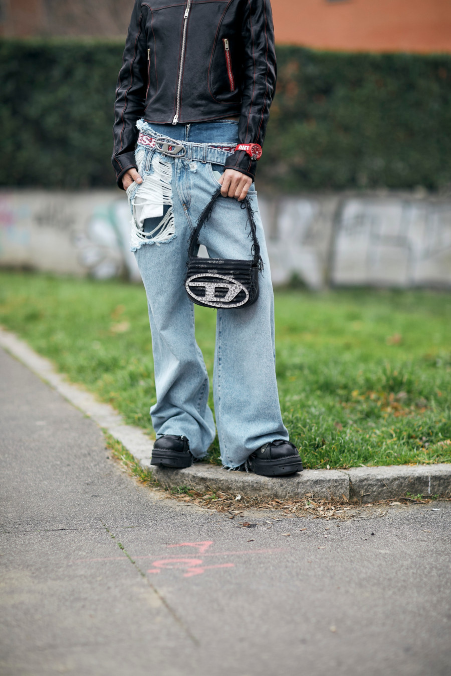sagging-(3).jpg