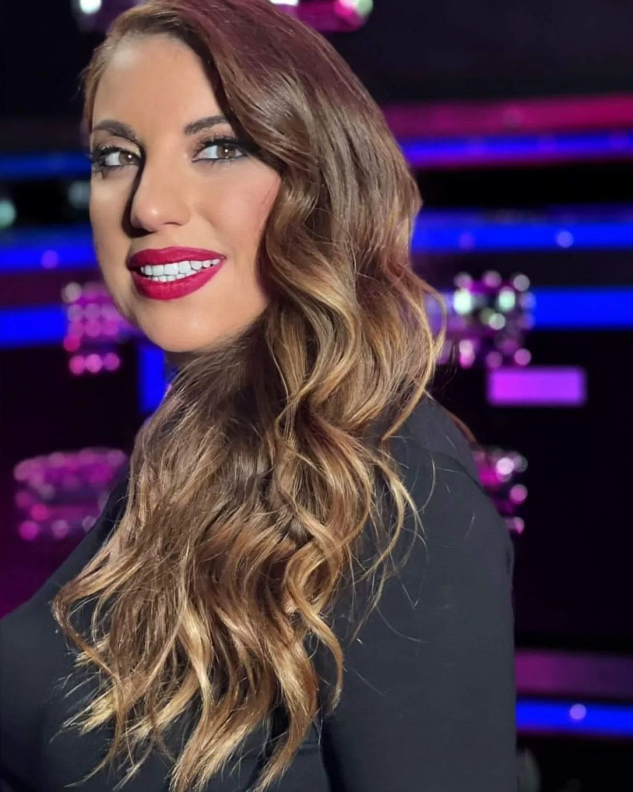 melina-makrh_315500774_820108055770759_1770994090543869901_n.jfif