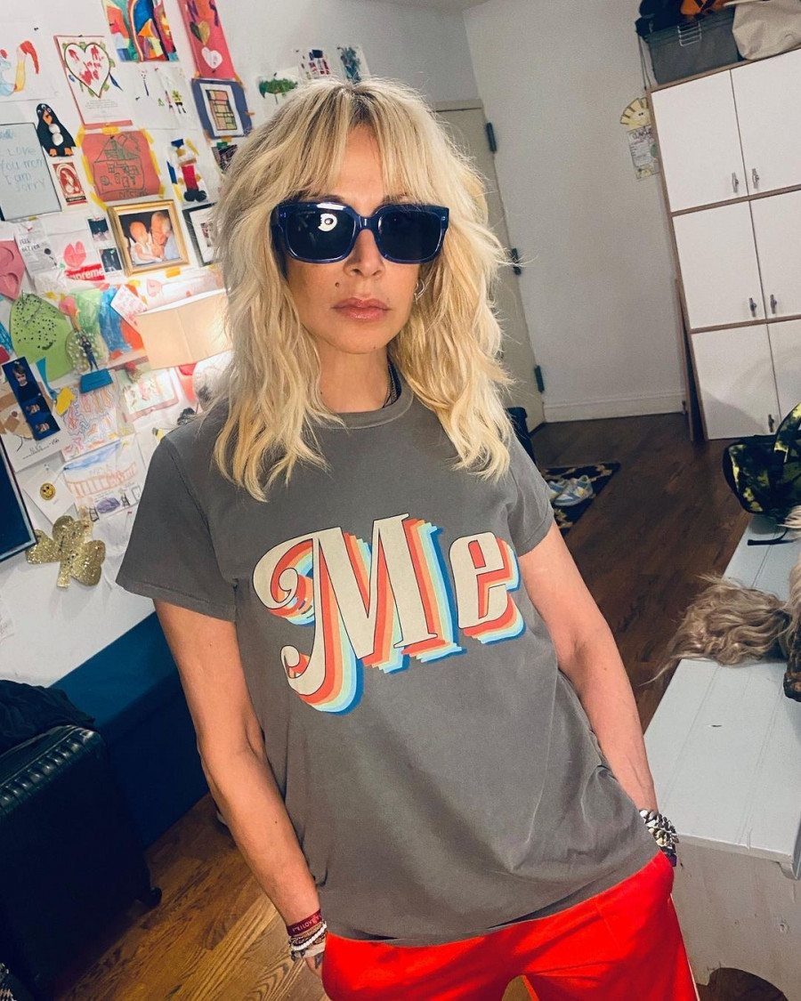 annavissiofficial_353341916_1040407334033823_5209255839716679462_n-(1).jpg