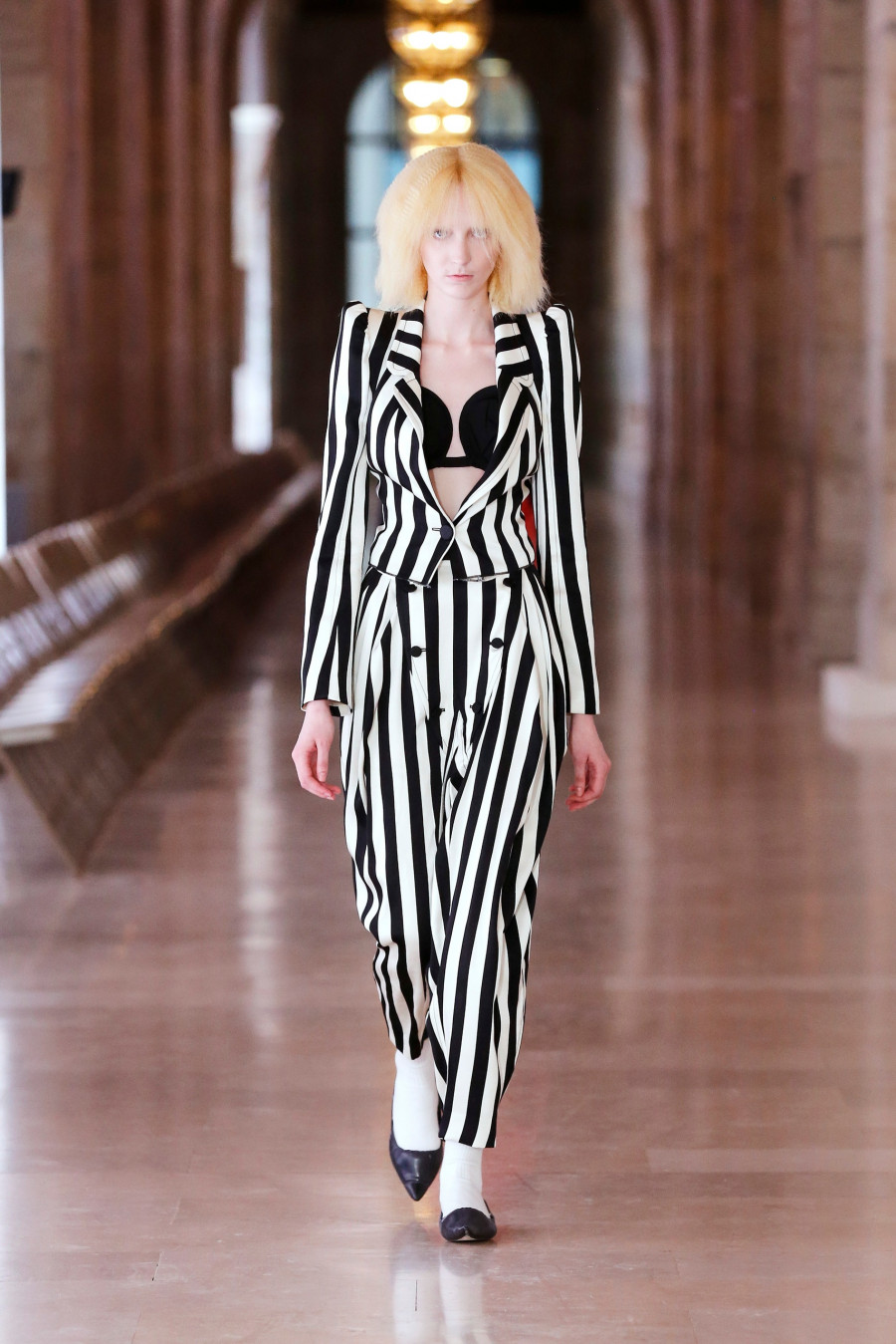 Marc-Jacobs-PO-F23-020.jpg