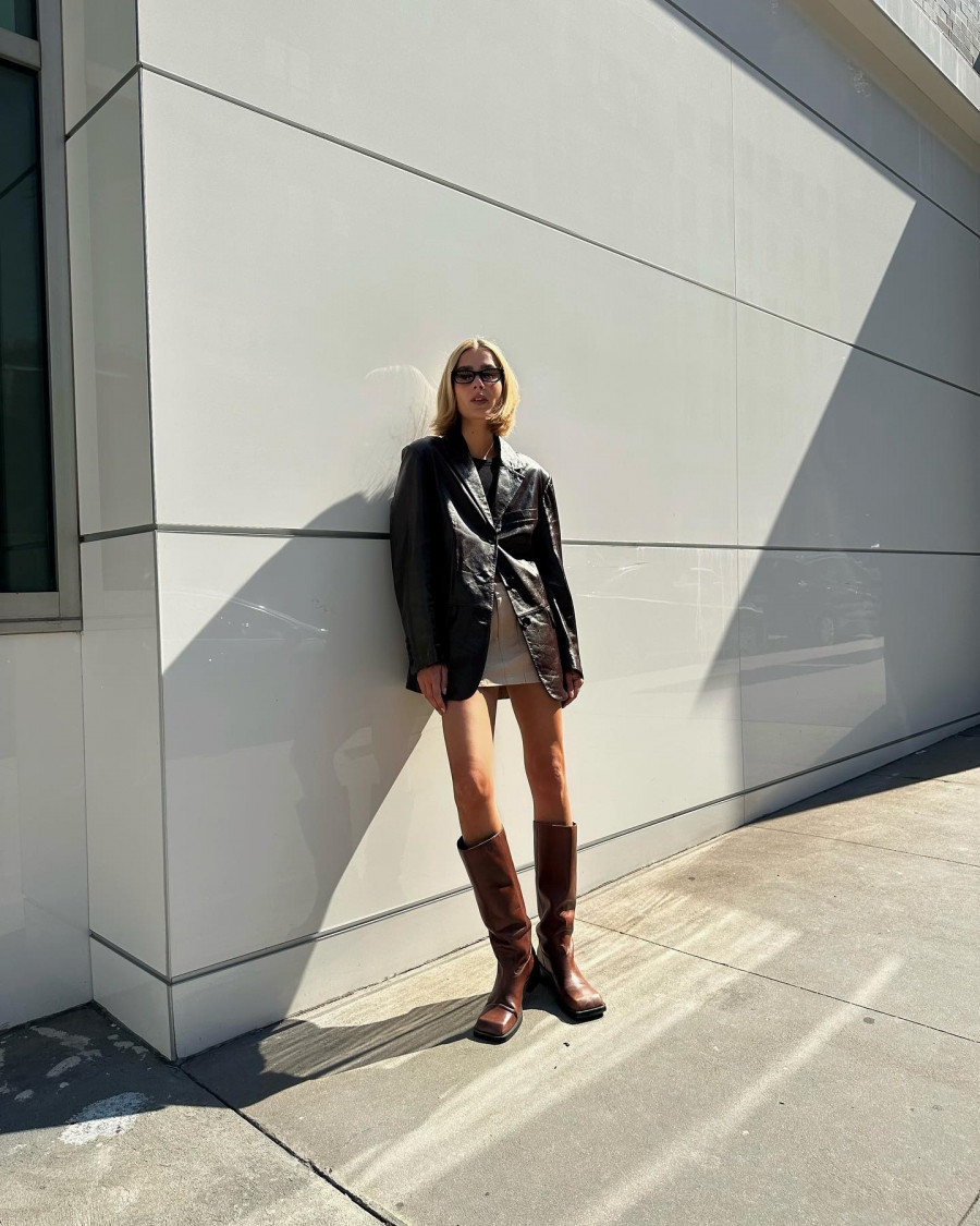 Photo-by-Vera-van-Erp-on-September-09-2023.-May-be-an-image-of-overcoat-and-miniskirt..jpg