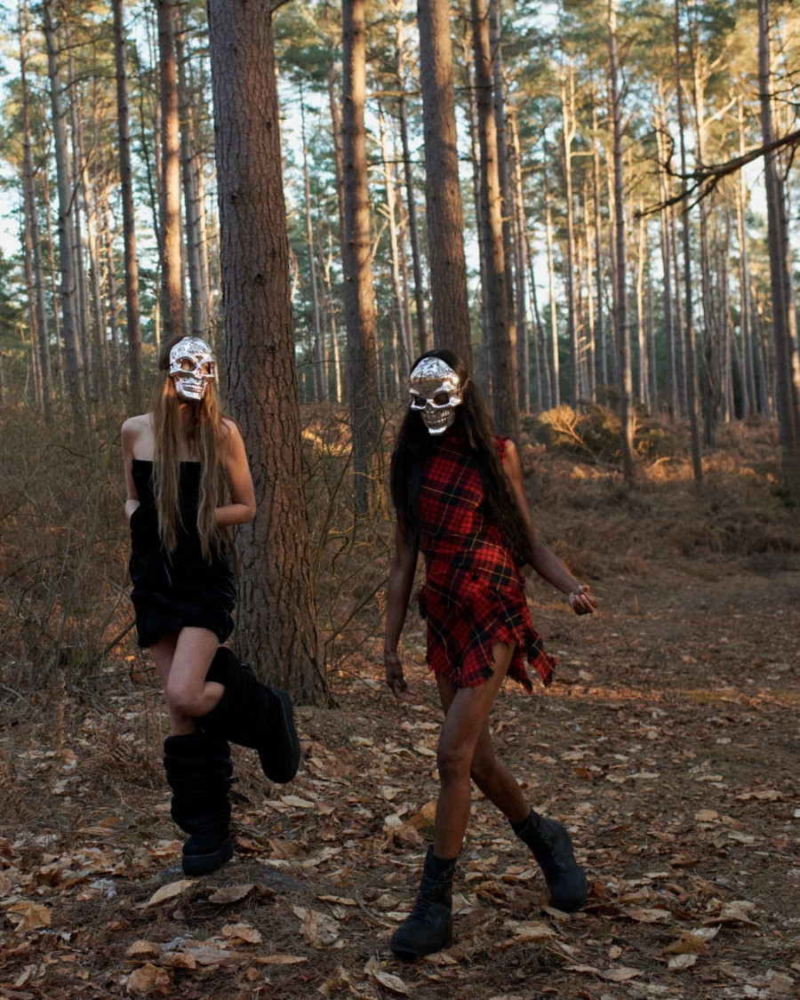 1708009789868-12379514-mcqueen-(1).jfif