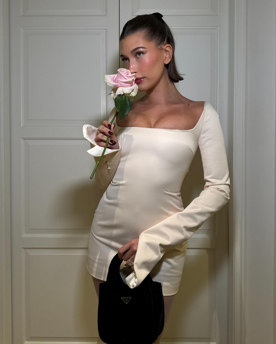 haileybieber_1701635679_3249878086065253456_7141291.jpg