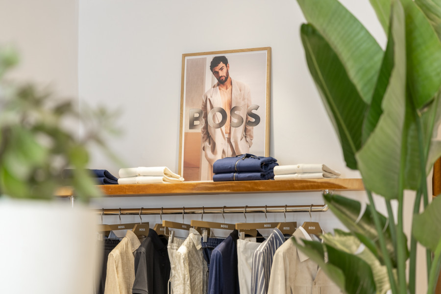 BOSS-Mykonos-Pop-Up-Store_05-(MW-Camel).jpg